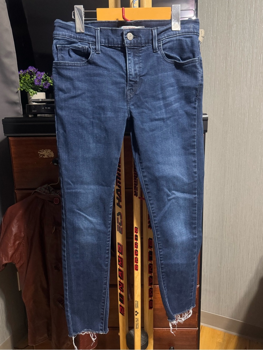 Levi's 710 Super Skinny Dark Wash Jeans Size 30 23" Inseam